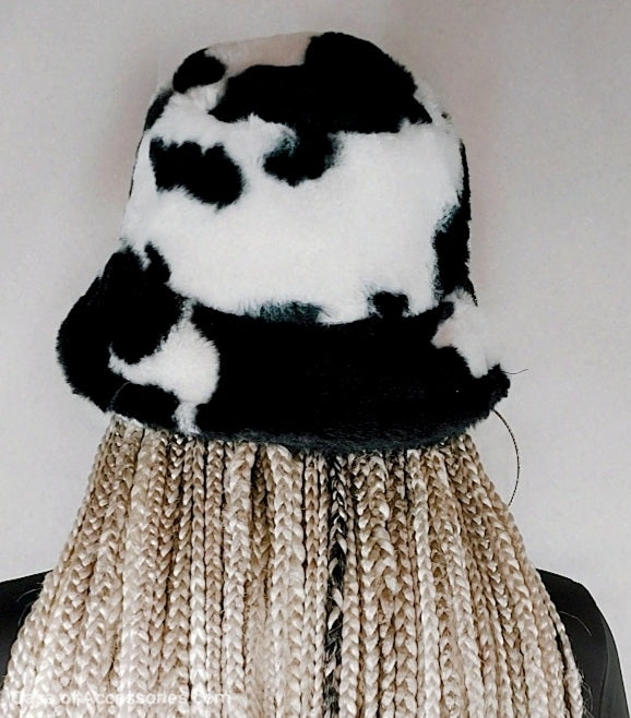 Cowprint Fluffy Bucket Hat - black/white