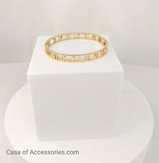 Hollow Gold Roman Numeral Bracelet